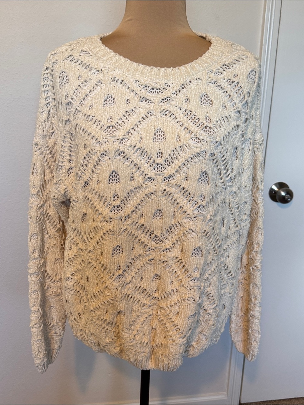 ILLA ILLA Cream Openwork Crewneck Sweater